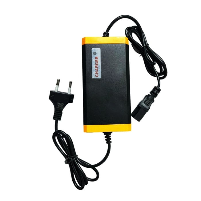 FarmEarth Masand 12V x 2.5A Battery Charger For Agricultural Spray Pump Batteries, Compatible 12 Volt - Fast Charging Adapter For Power Sprayers