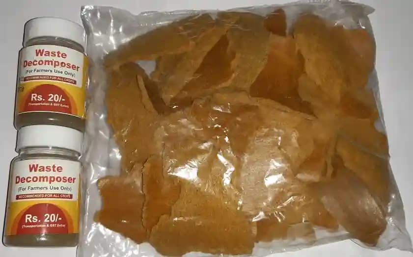 Combo Pack - Waste Decomposer 2 Bottle + Mustard Oil Cake 500 Gm, For Rich Nutrition Of Plants - Image 1