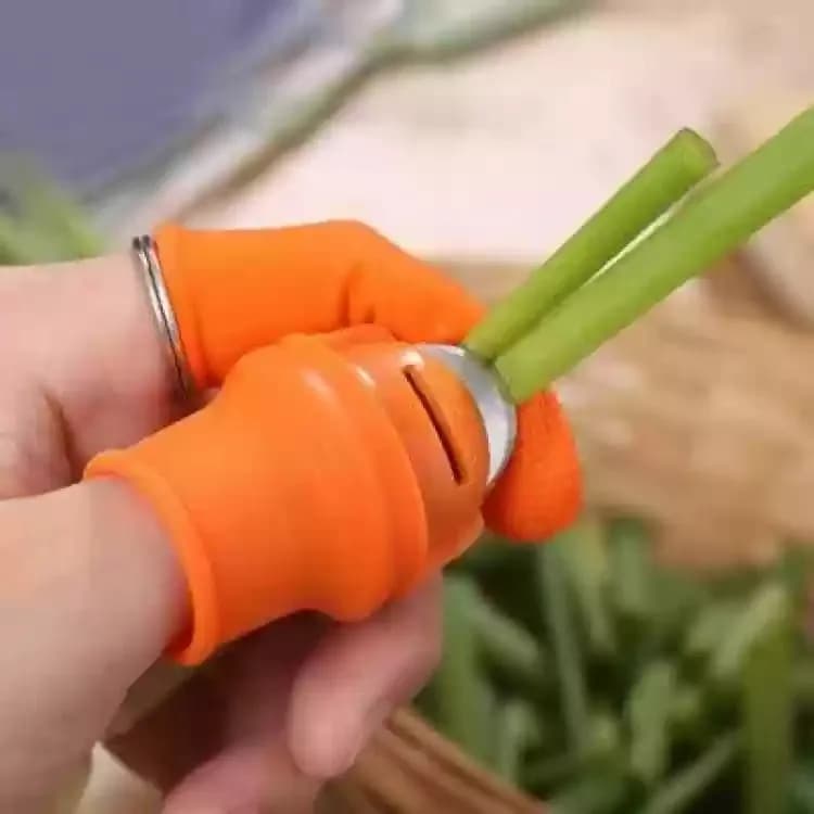 Radhe Premium Silicone Thumb Cutter With Finger Protection, Plucking Device For Cutting Vegetable and Fruit Scraper (Pack of 5) - Image 5