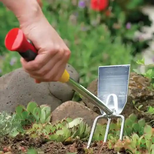 Wolf Garten Double Hoe (LN-2K), Comfortable Grip, Lightweight And Easy to Use - Image 2